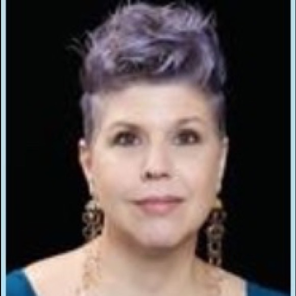 Meet your Posher, Debbie - Picture 2 of 2